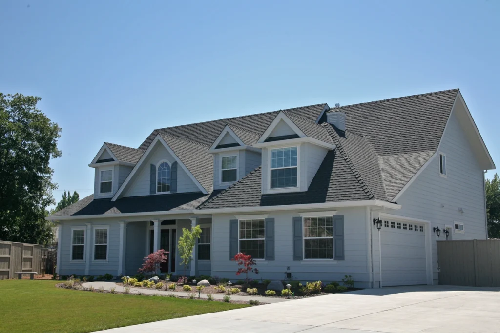 front view of a home in Bardstown, KY